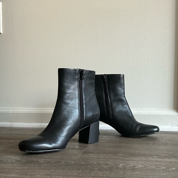 Naturalizer Black Ankle Boots - Picture 3 of 6